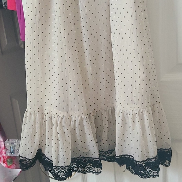 Polka dot dress - Picture 2 of 4